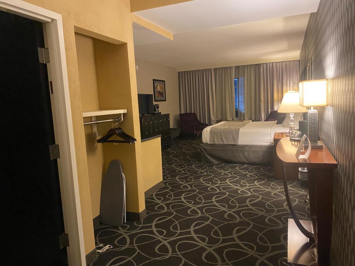 Park Manor Hotel Clifton Park Ngoại thất bức ảnh