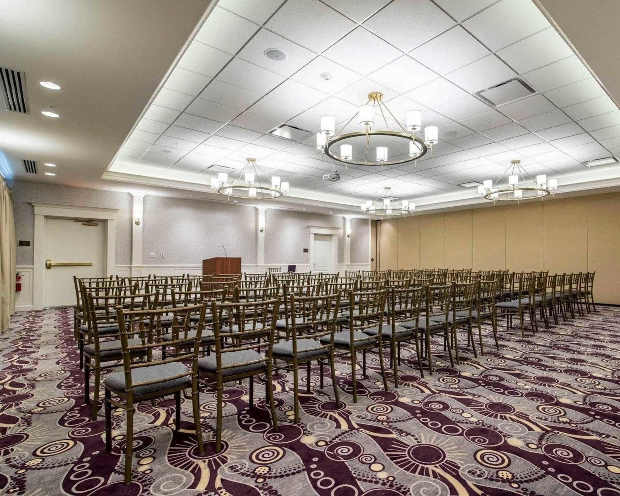 Park Manor Hotel Clifton Park Ngoại thất bức ảnh The ballroom at the hotel